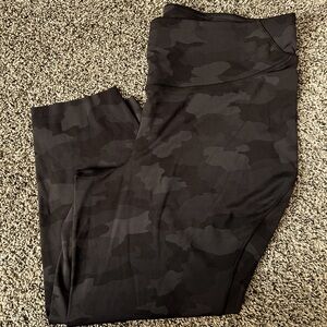 Lululemon Base Pace HR Crop Camo Size 18